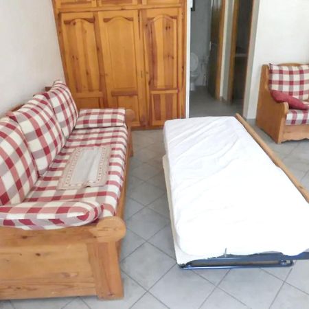 Appartement Paisible A Saint-Crepin Avec Vue Sur La Montagne Luaran gambar