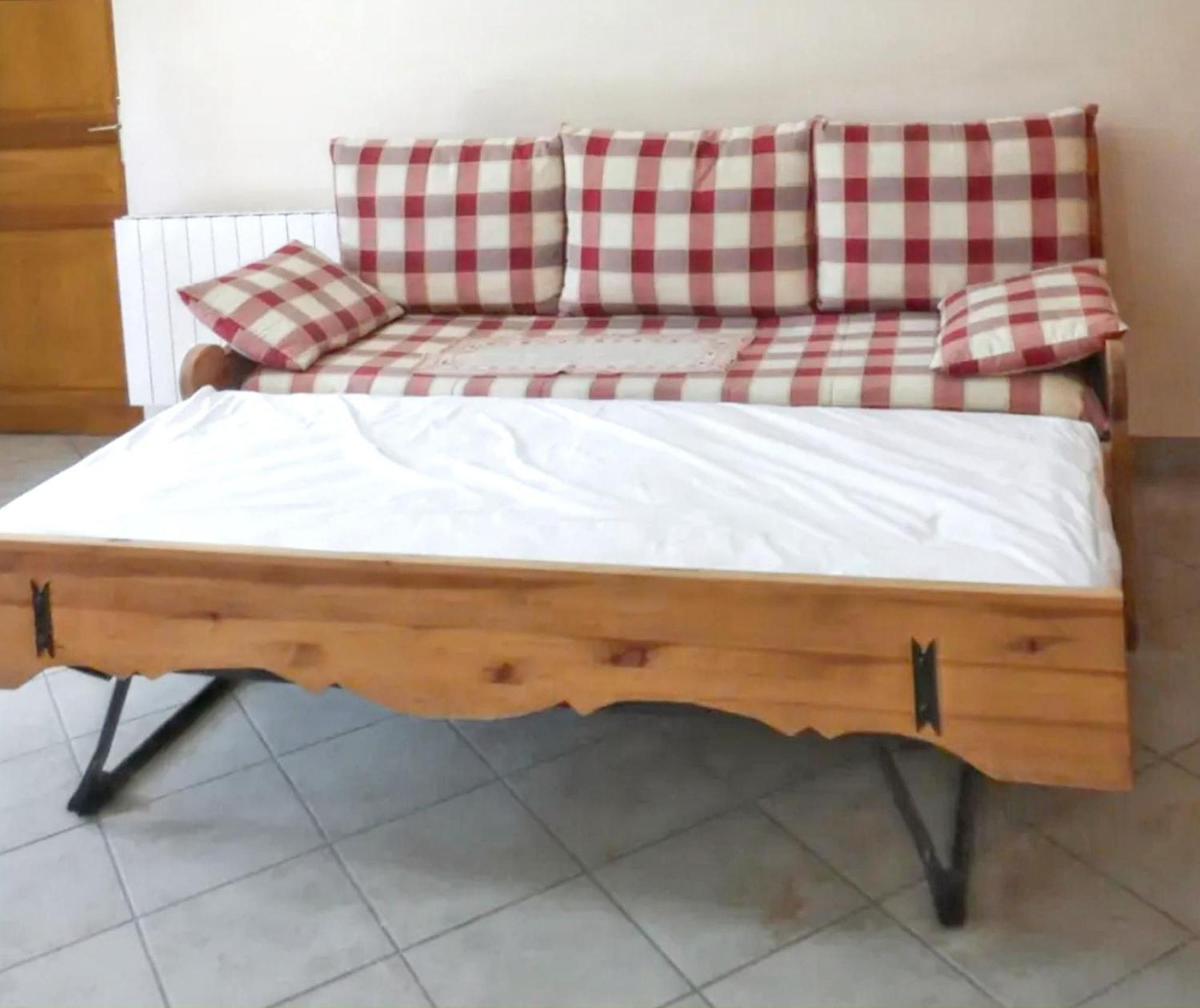 Appartement Paisible A Saint-Crepin Avec Vue Sur La Montagne Luaran gambar